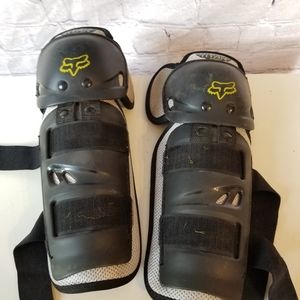 FOX Racing Titan Youth Knee/Shine Guards Pads